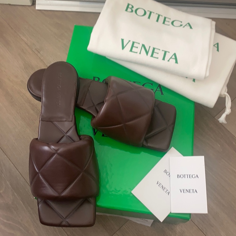 Bottega Veneta Lido Slippers